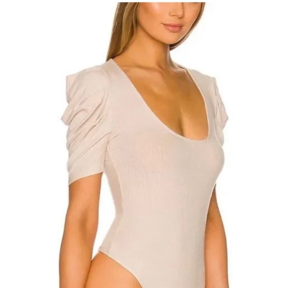 NWT🔥 BUDDLE OFF 🔥10 🔥ITEMS 🔥 VARIETY🔥VARIOUS SIZES🔥SMLXL🔥 - Picture 13 of 16